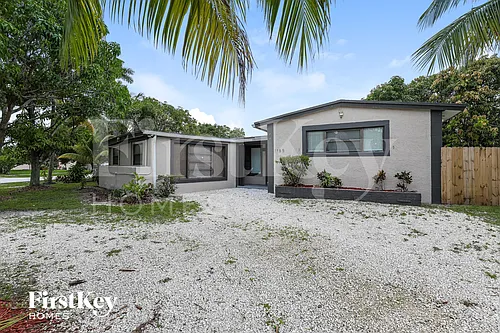 1185 Arizona Ave Photo 1