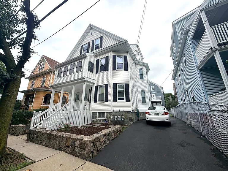 117 Rogers Ave #3 — Photo 25