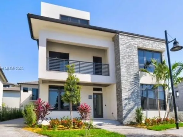 8185 NW 47th Ter, Doral, FL 33166