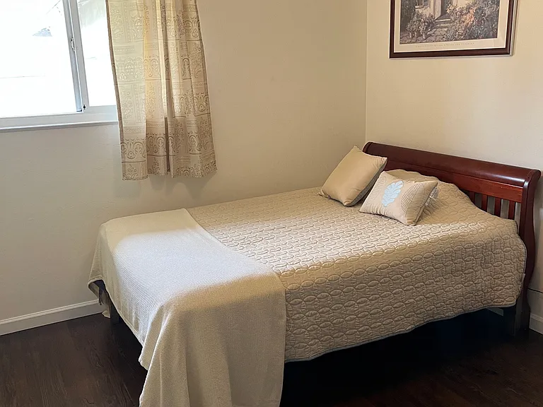 404 Bixby Dr — Photo 10