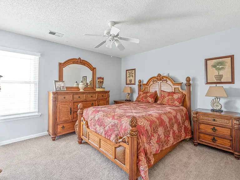 3929 Wexford Ln — Photo 4