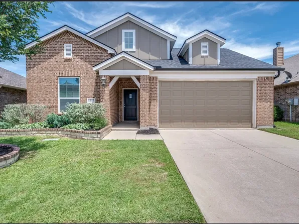 1317 Roadrunner Dr, Little Elm, TX 75068