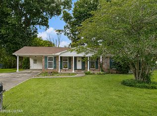 83 Overton Dr, Jackson, TN 38301