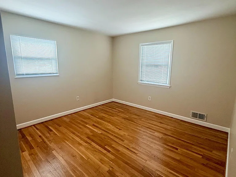 14605 Nadine Dr — Photo 14
