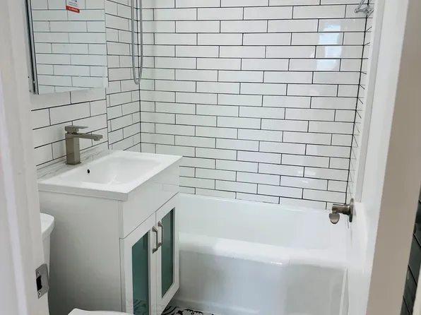 3103 Fairfield Avenue image 6 of 17