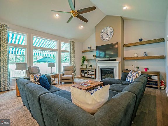3rd image of 19053 Frisco Way
