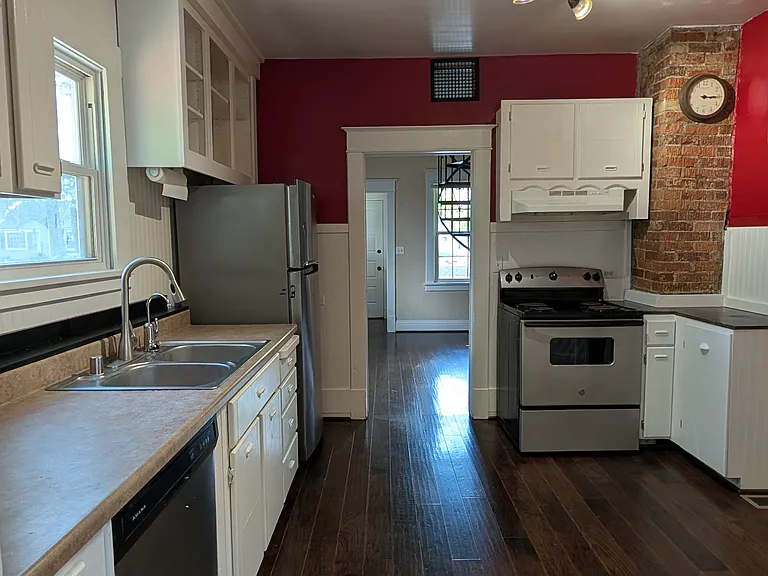 4117 S Grand Blvd — Photo 26
