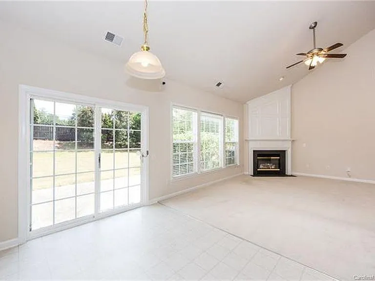 8609 Society St — Photo 29