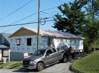 143 W South St, Cadiz, OH 43907