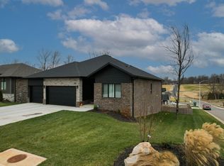 6001 S Kings Ave, Springfield, MO 65810