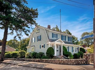 21 Hampshire St, Swampscott, MA 01907