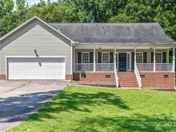 1921 Williford Woods Ln, Rock Hill, SC 29730