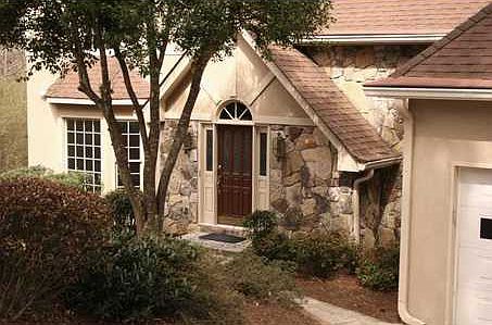 2nd image of 2698 Boulder Creek Dr NE