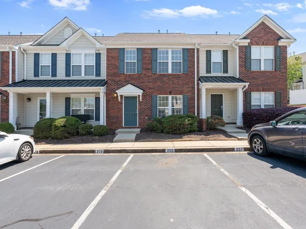 205 Spring Crossing Cir, Greer, SC 29650