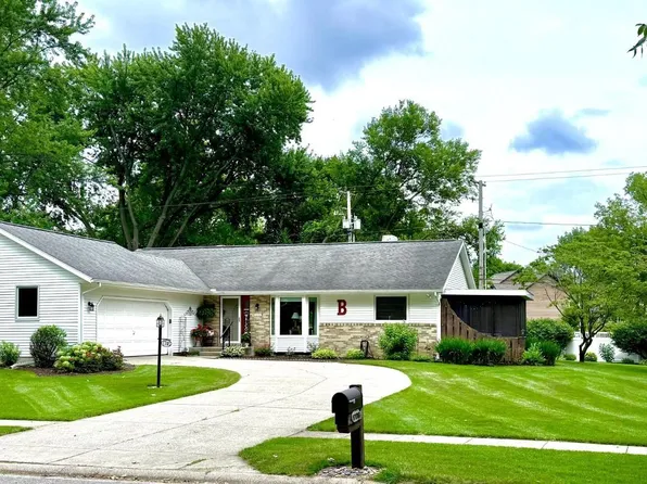 1708 N Bay Dr, Elkhart, IN 46514