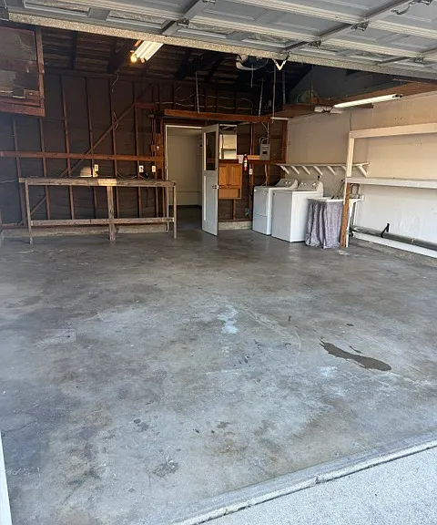 6700 Manila Ave — Photo 8