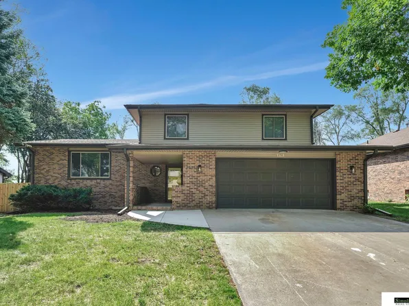 2701 S 74th St, Lincoln, NE 68506