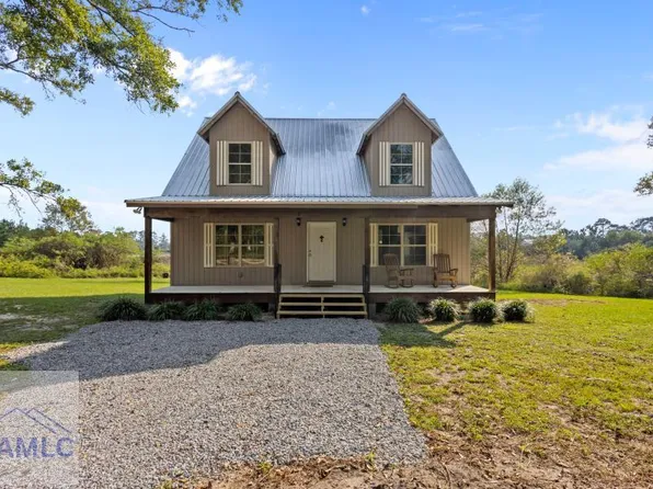 468 Lake Lannell Rd, Odum, GA 31555
