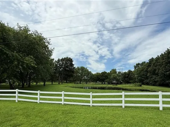23820 State Route Ee Hwy, Harrisonville, MO 64701