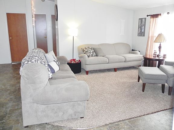 2nd image of 60777 East St
