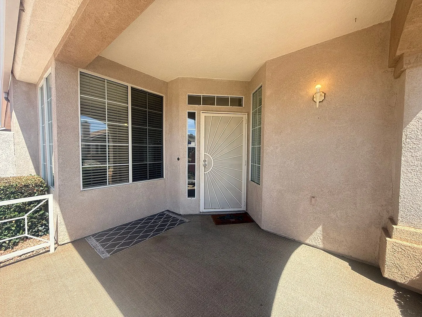 A wonderful opportunity for anyone looking for a spacious, comfortable home in a peaceful 55+ com... — Photo 4