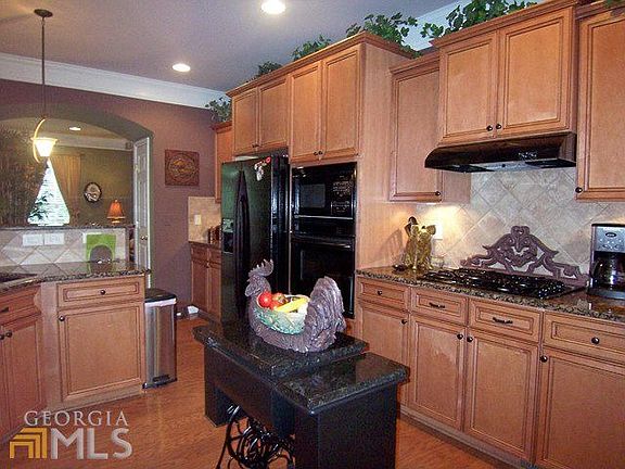 5th image of 10737 Camarilla Ct