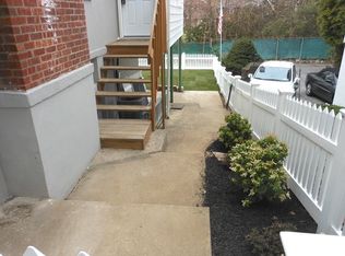 1425 Weaver St, Scarsdale, NY 10583