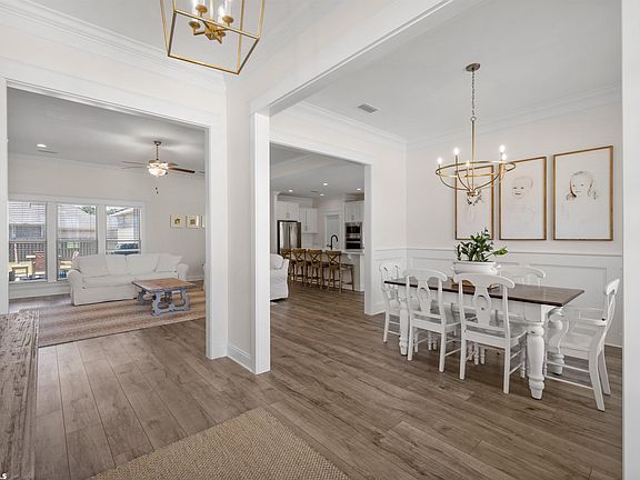 5th image of 732 Culpeo Ave