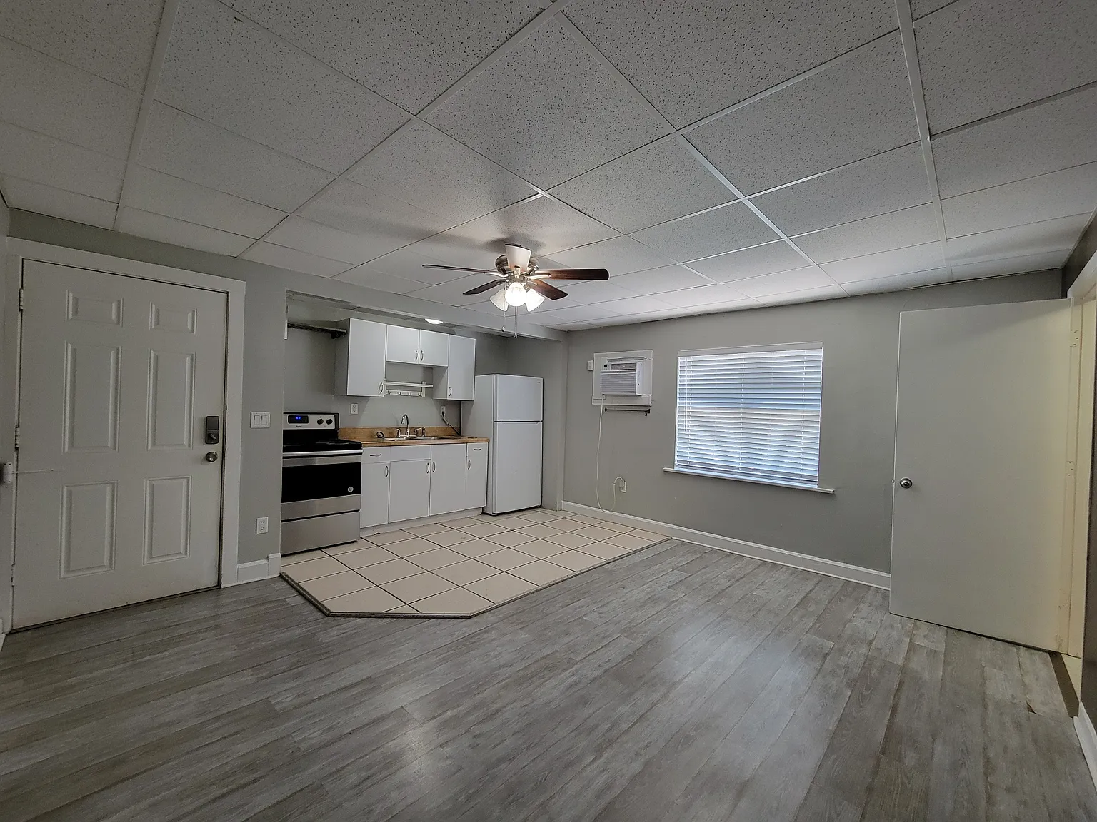 2 bed, 800 sqft, $1,595 — Photo 4