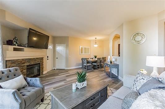 4th image of 11921 Tivoli Park Row Unit 3