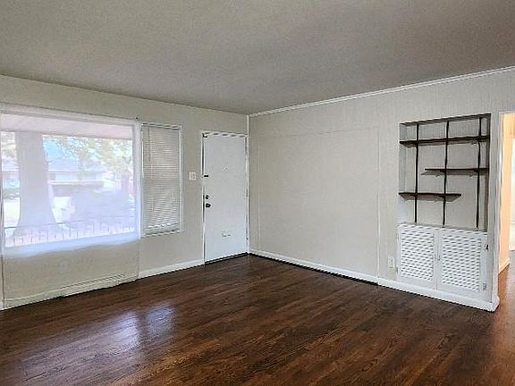 3rd image of 2239 Lovett Dr