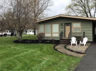100 Haverhill Dr, Syracuse, NY 13214