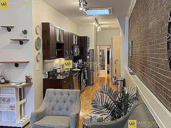 1 bed, 565 sqft, $2,700 — Photo 3