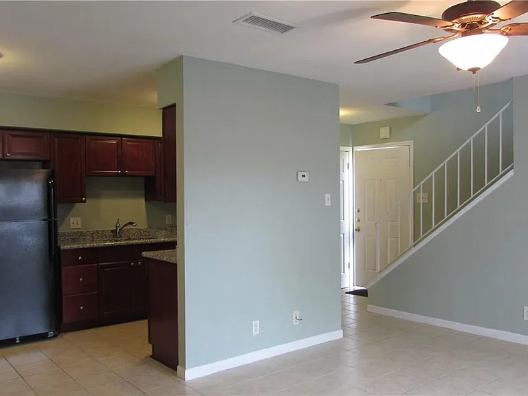 2208 Mission Hill Dr #102 — Photo 6