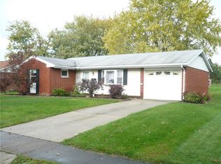 1837 Fair Oaks Dr, Sidney, OH 45365