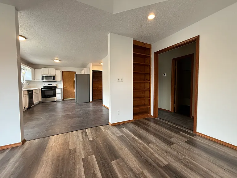 315 E Greenwood St #315 — Photo 4