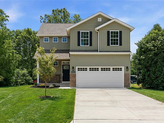 3rd image of 2873 Cove Cir