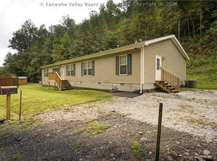 5968 Quick Rd, Elkview, WV 25071