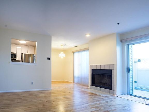 4th image of 200 Falls Blvd Unit I102