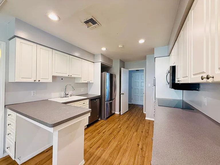1208 Buehler Dr — Photo 14