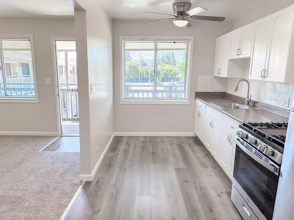 Willow Manor Apartments