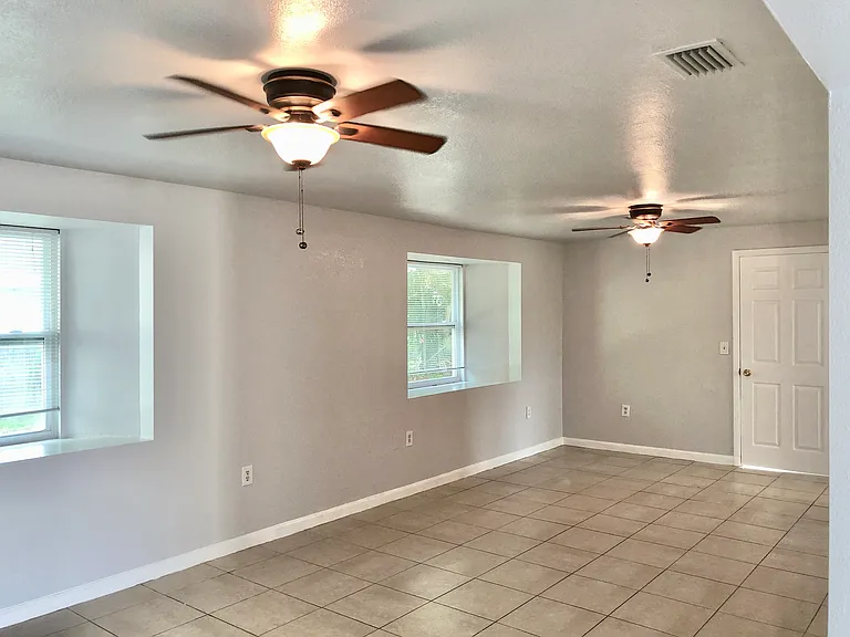 21451 Olean Blvd — Photo 13