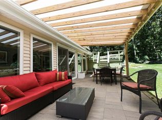 416 Gauvin Dr, Warwick, RI 02886