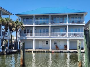 413 Admiral Craik Dr #R4, Grand Isle, LA 70358