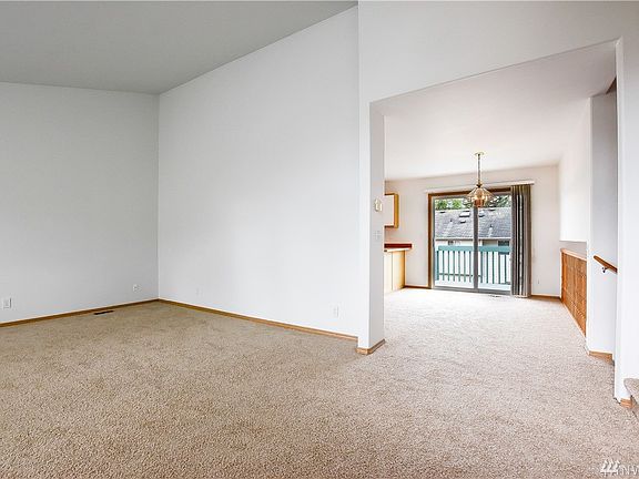 5th image of 5815 11th Ave W
