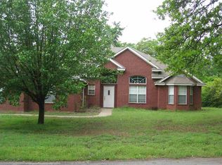235 Creekwood Dr, Durant, OK 74701