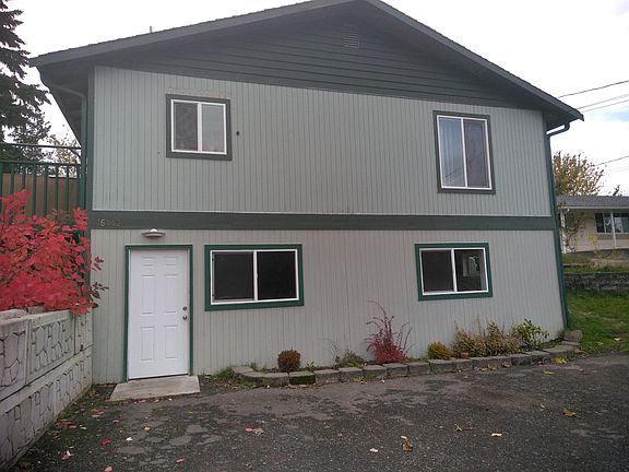 Huge 1200 sqft Down stairs 2 bedroom house