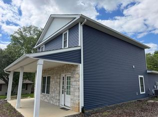 2724 S Rogers St, Bloomington, IN 47403