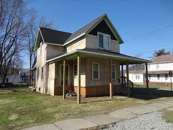2nd image of 108 Liberty St