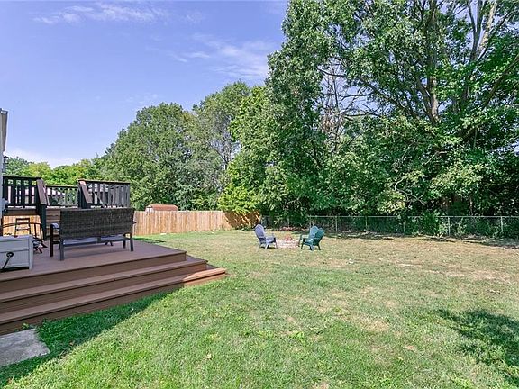 3rd image of 5744 Dalton Dr